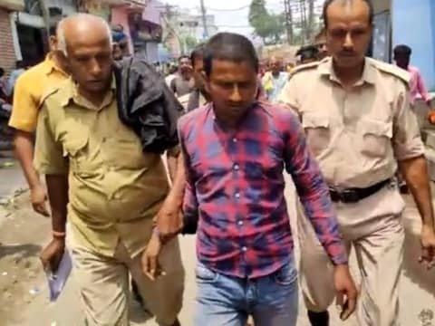 Hajipur-policemen-chased-thief.jpg