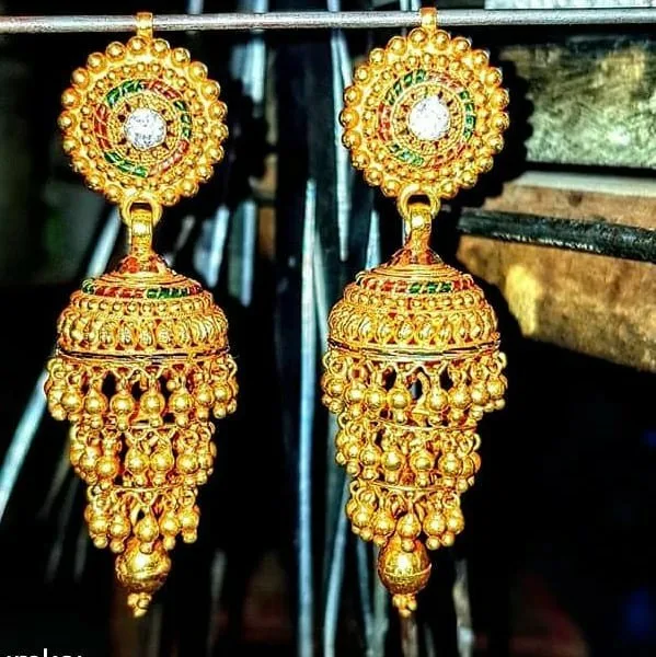 सोने की झुमकी की नई डिजाइन