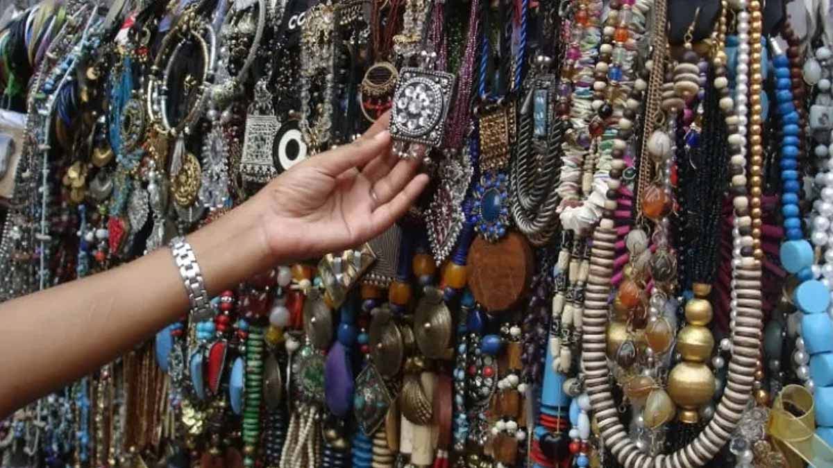 आर्टिफिशियल ज्वेलरी सेट