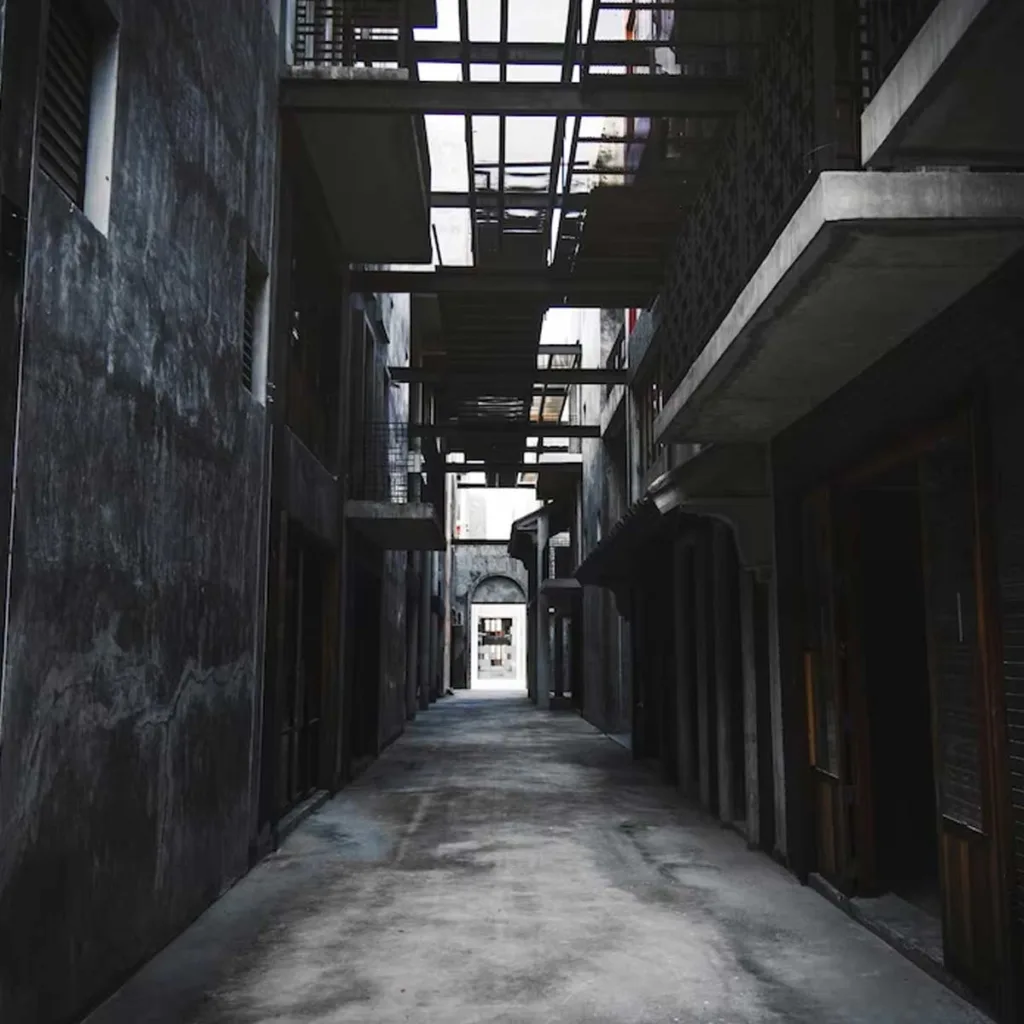 haunted-street-in-delhi