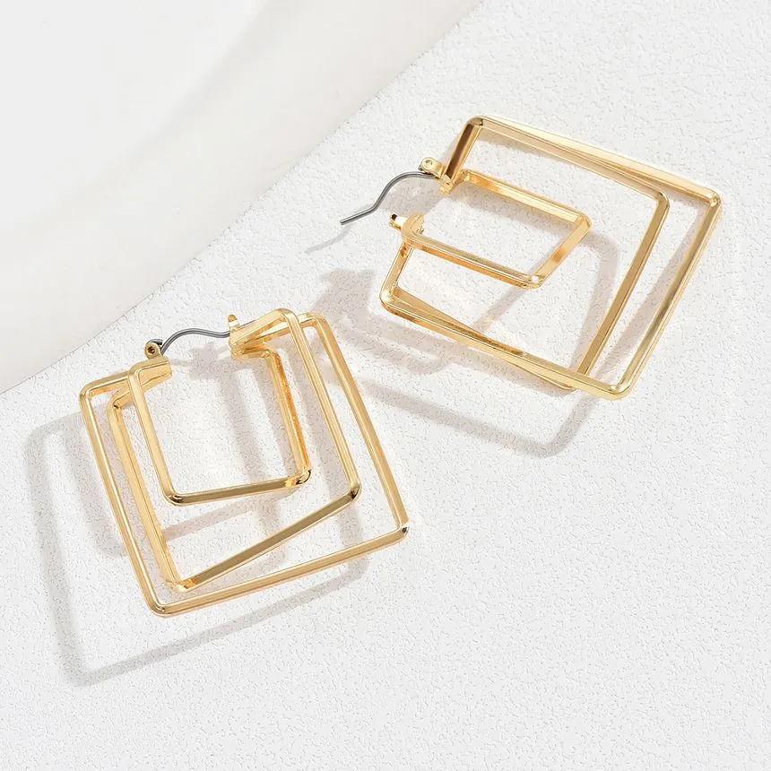 Oval Face Earrings Design