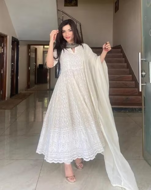 white dress accessories