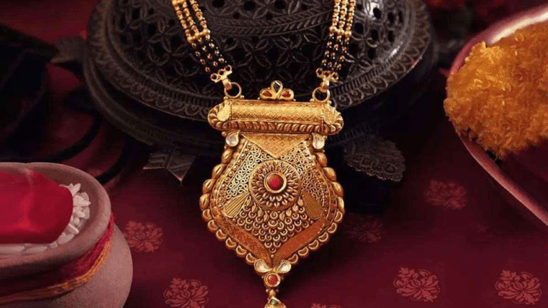 Woman Mangalsutra Design