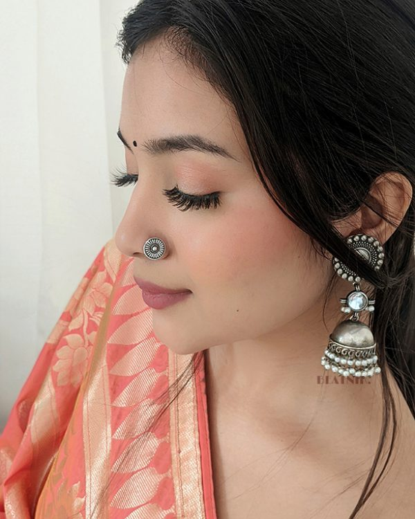 latest nose pin