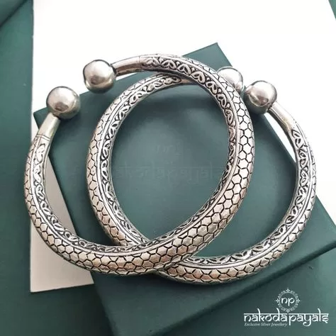 silver kada designs 2023