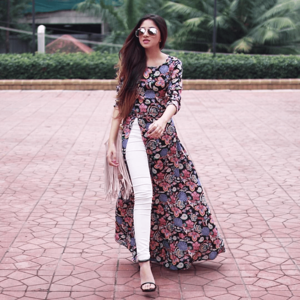 Fashion 2023: इन पैटर्न की कुर्ती है आजकल फैशन में