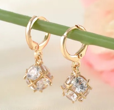 Earring Design Photo