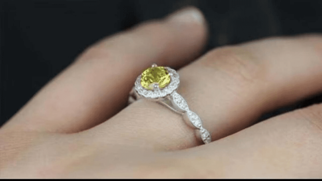 unique topaz ring designs