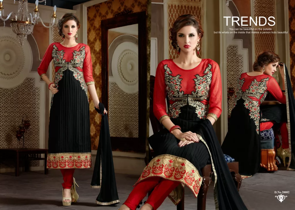 Navratri Suit Design 2023: सिंपल सूट के ये डिजाइंस हैं बेहद खास, नवरात्रि के लिए करें ट्राई
