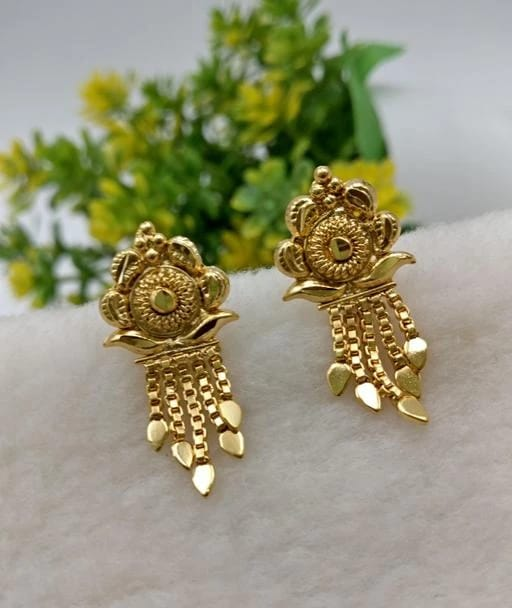 daily wear gold earrings