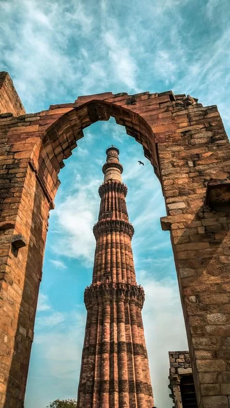 कुतुब मीनार (Qutab Minar)