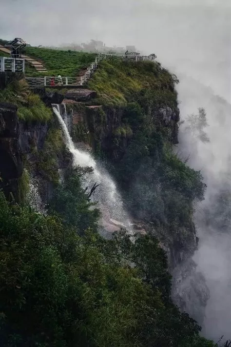 मेघालय में घूमने के लिए शीर्ष 10 स्थान: Must visit tourist places in Meghalaya