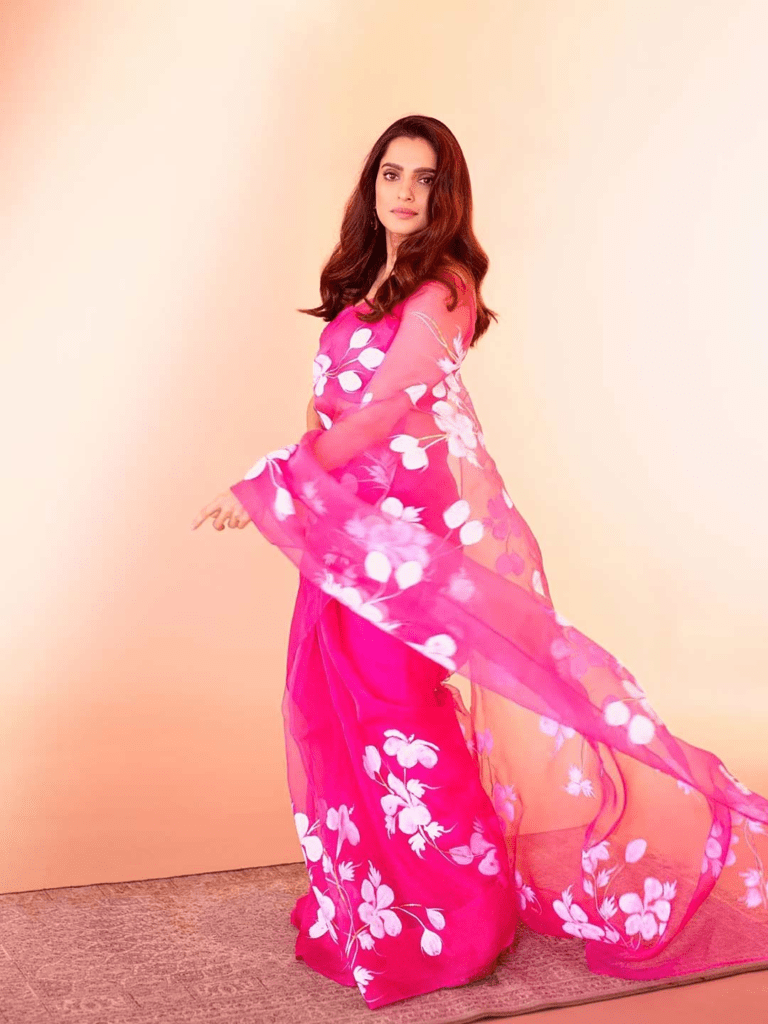Organza Saree Draping Tips