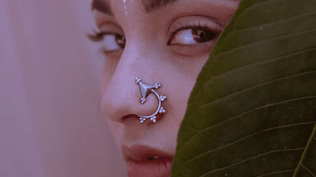 नोज पिन की नई डिजाइन
