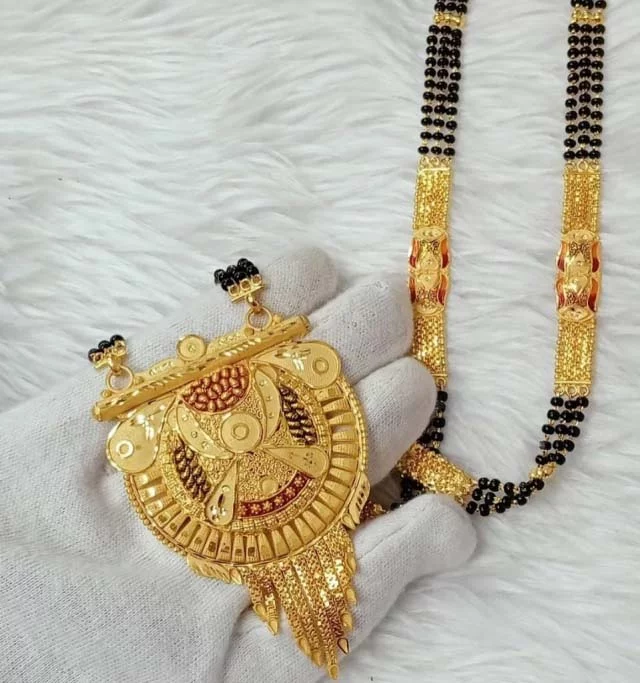 trendy mangalsutra designs in gold