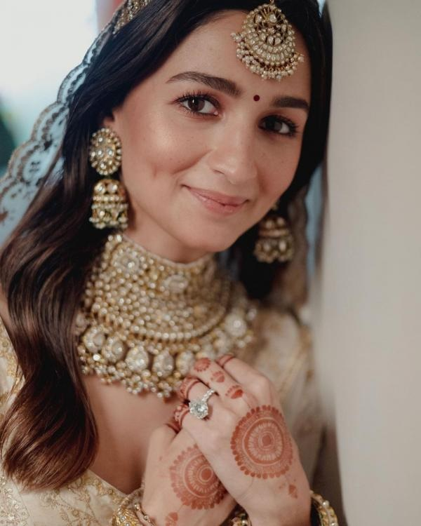 gold ring designs for bride