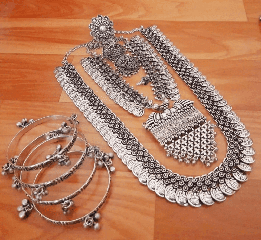 सिल्वर ज्वेलरी