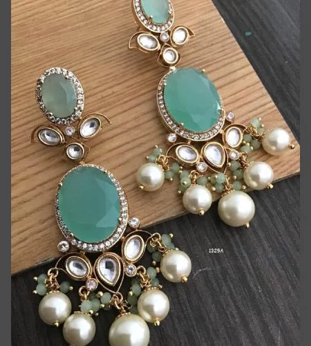 fancy gold earrings for daily use