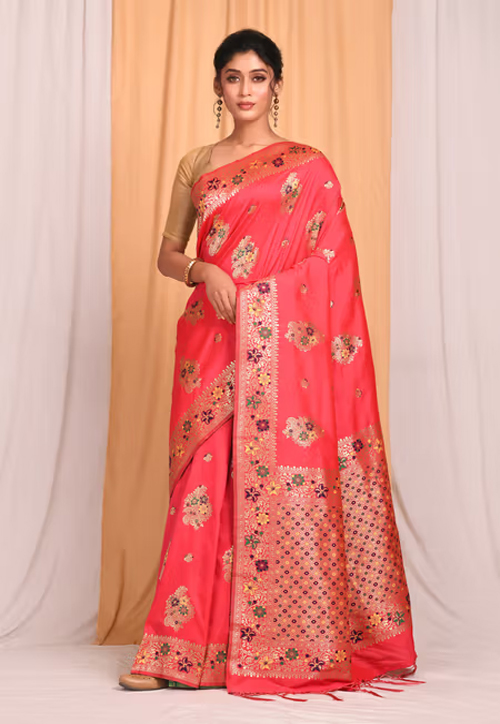 new style saree wearing