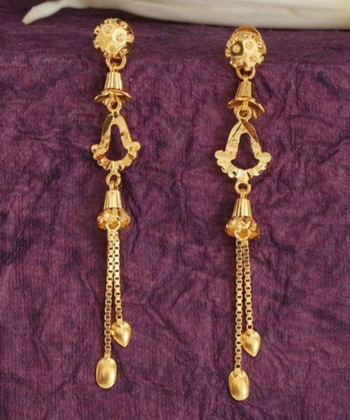 Amazing collection of trending gold earring designs.
