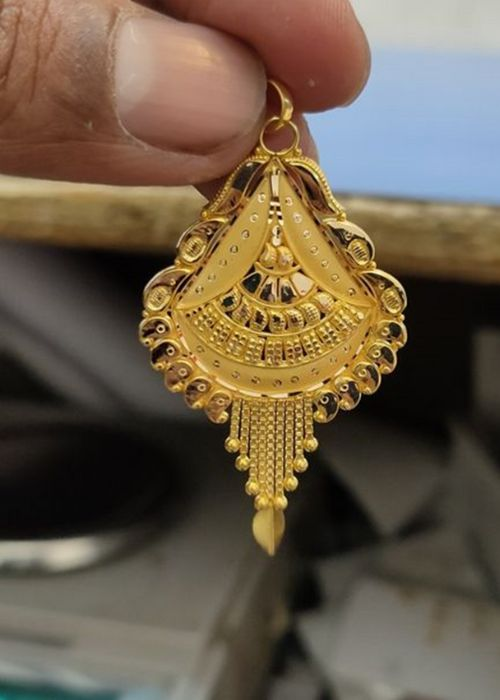 Beautiful gold pendant designs