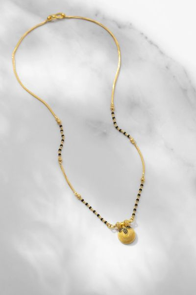 Circular Pendant Gold Mangalsutra