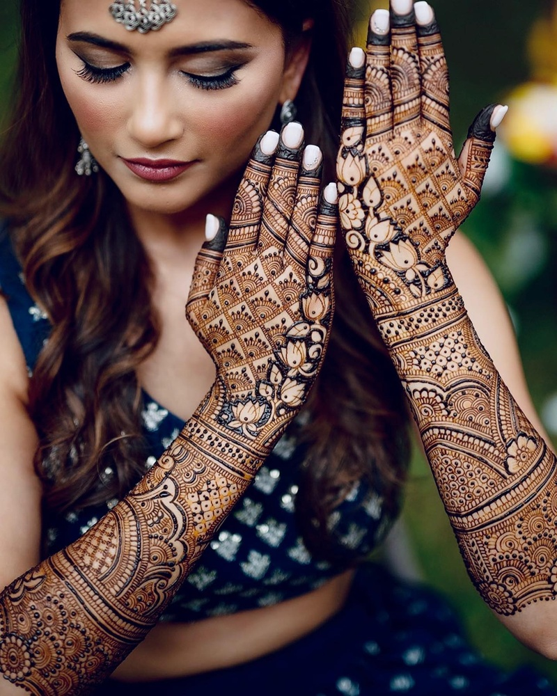 Easy Bridal Mehndi Why do women apply Mehndi?